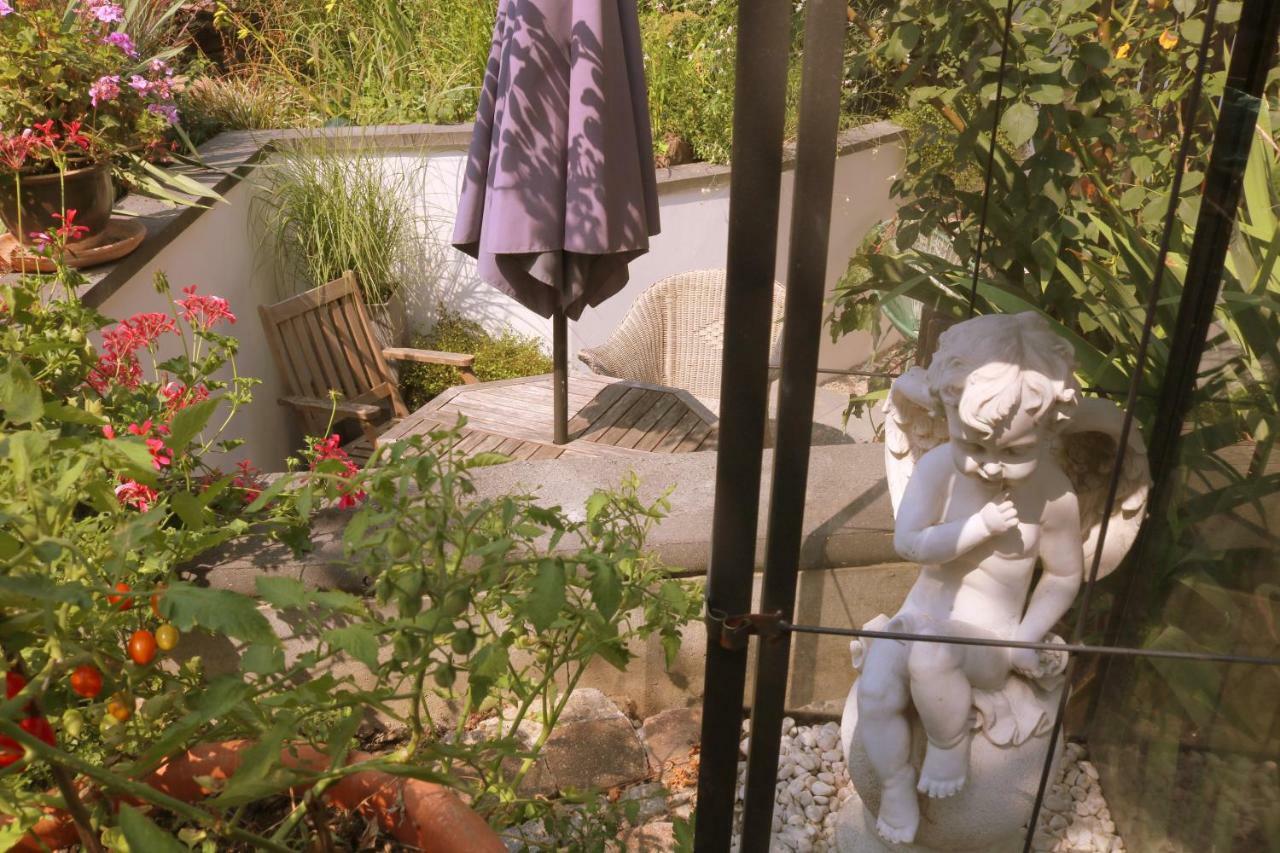 Soutterain - Wohnung Mit Senkgarten Weingarten  المظهر الخارجي الصورة